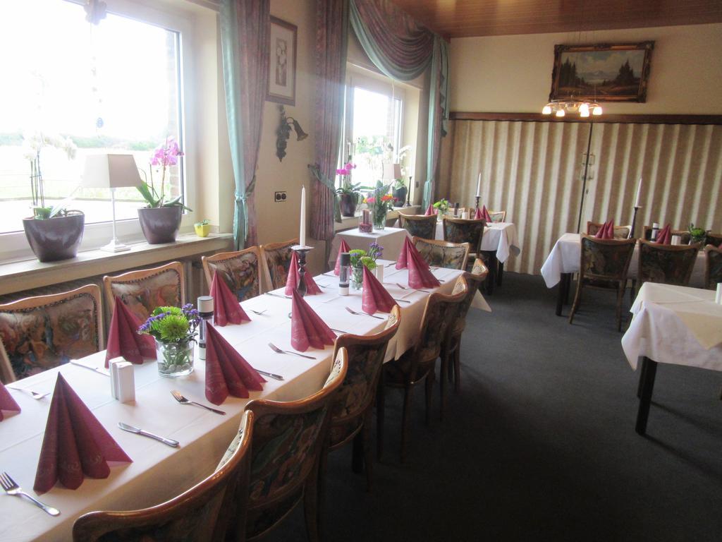 Hotel Restaurant Jonkhans レース エクステリア 写真
