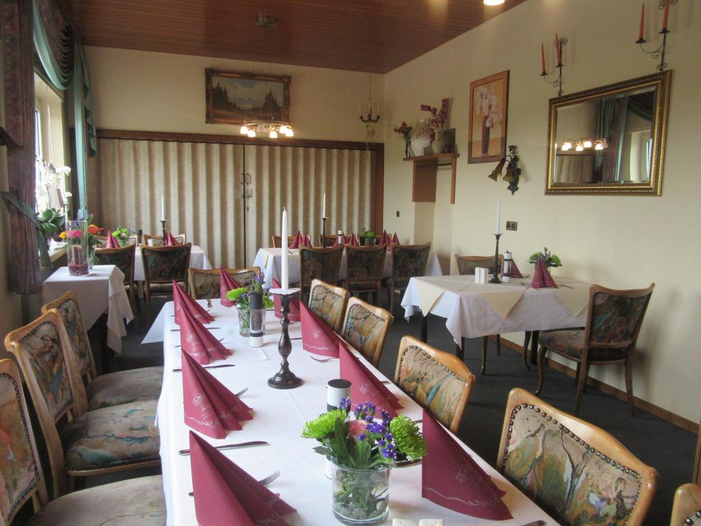 Hotel Restaurant Jonkhans レース エクステリア 写真
