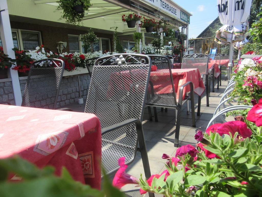 Hotel Restaurant Jonkhans レース エクステリア 写真