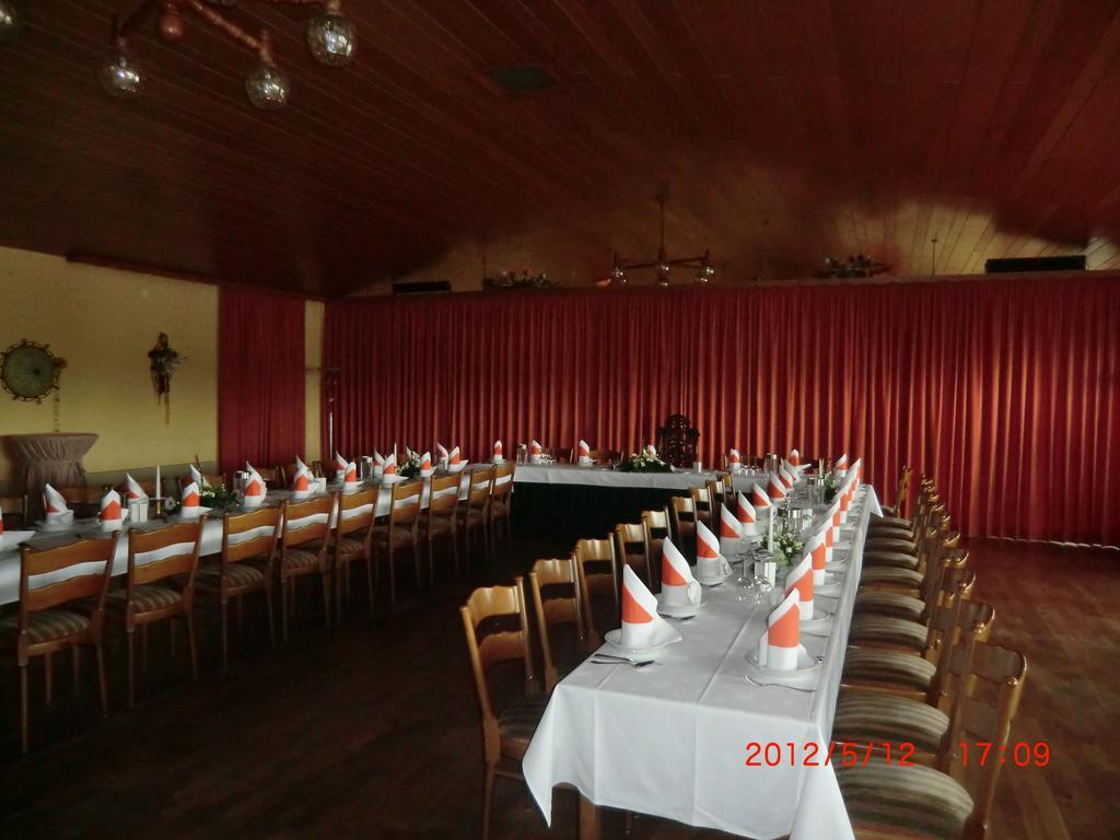 Hotel Restaurant Jonkhans レース エクステリア 写真