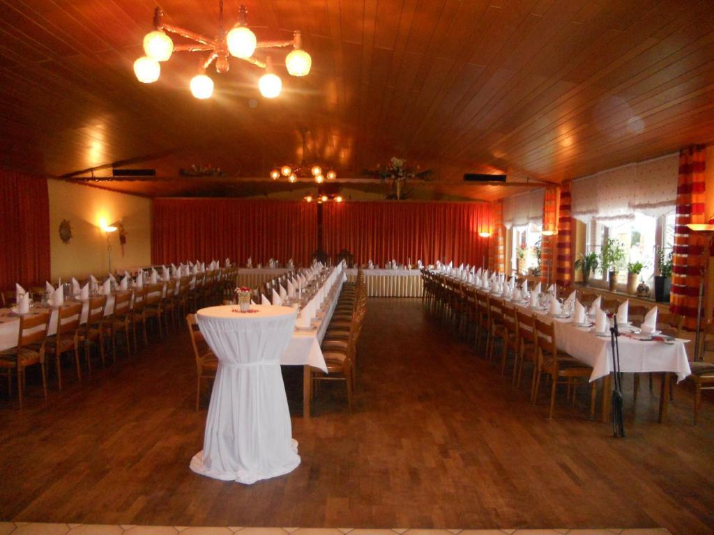 Hotel Restaurant Jonkhans レース エクステリア 写真