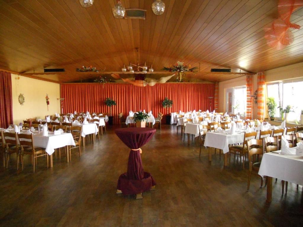 Hotel Restaurant Jonkhans レース エクステリア 写真